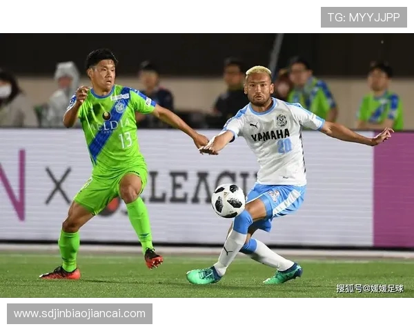 长崎航海与冈山绿的激烈对决展现足球魅力与团队精神的完美结合